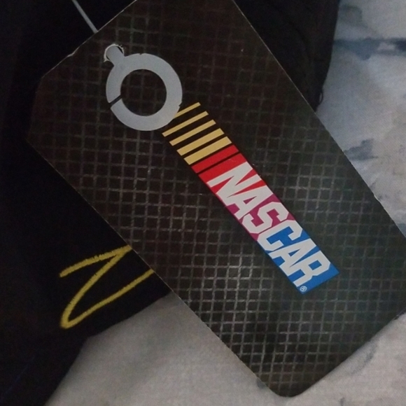 Nascar #48 Jimmie Johnson NWT - Picture 7 of 7